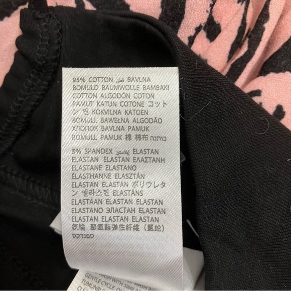 Adika Black Back Tie Handkerchief Crop Top (L) - Picture 4 of 7